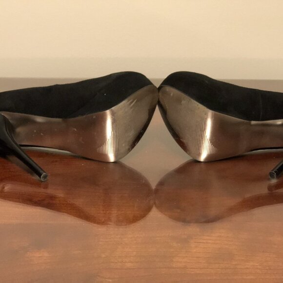 Steve Madden Caryssa Pump Black Suede Platform Heels - Picture 7 of 7